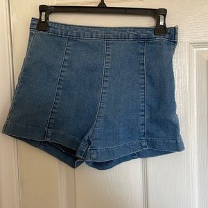 H&M high waist jean short